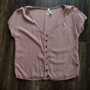 v-neck t-shirt